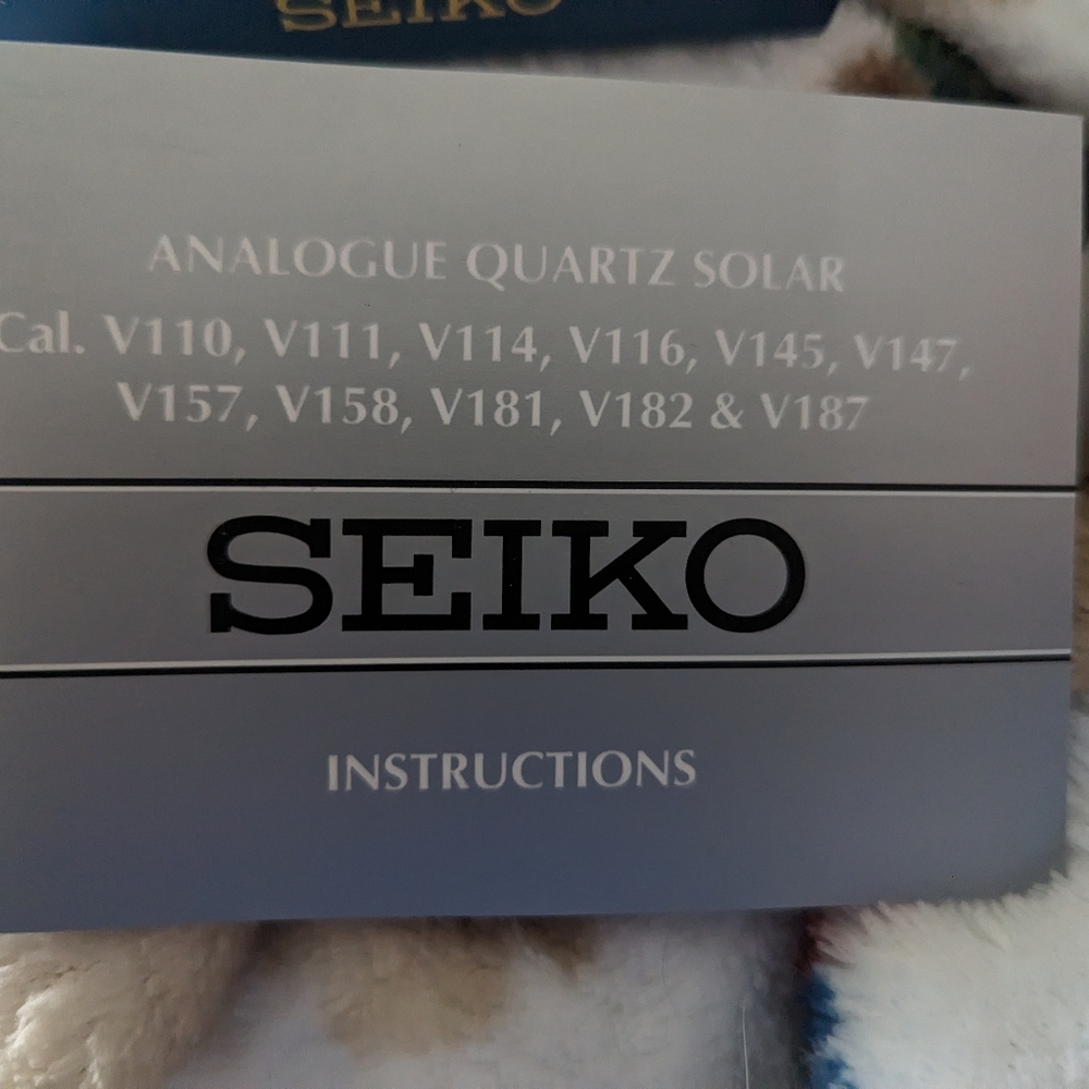 Seiko analog men's watch